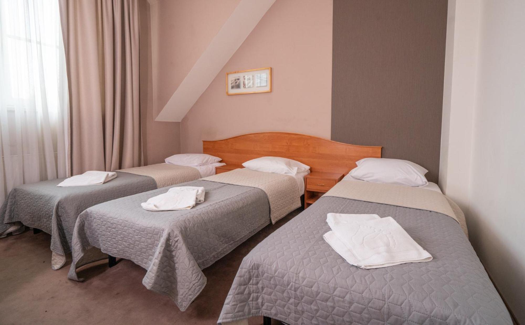 Hotel Gaja Warsaw Luaran gambar