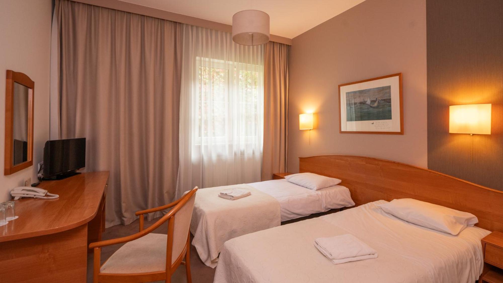 Hotel Gaja Warsaw Luaran gambar