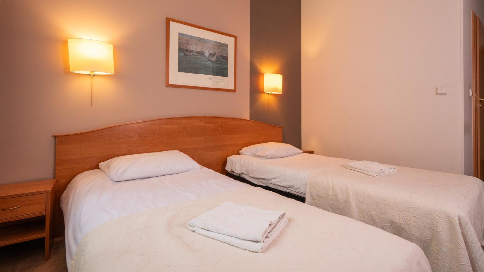 Hotel Gaja Warsaw Luaran gambar