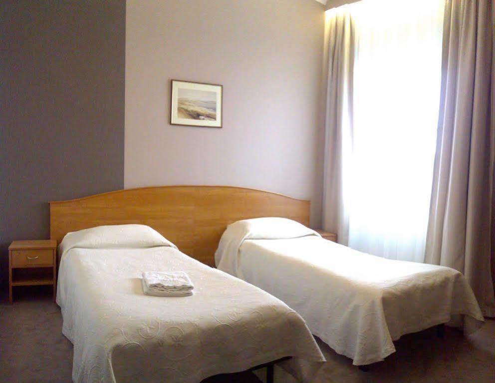 Hotel Gaja Warsaw Luaran gambar
