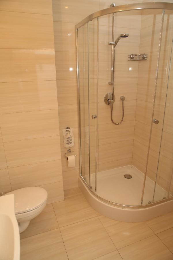 Hotel Gaja Warsaw Luaran gambar