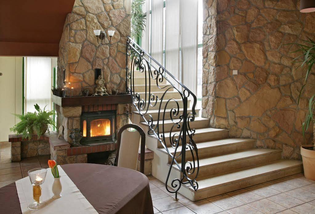 Hotel Gaja Warsaw Luaran gambar